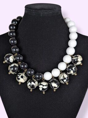 Vintage 80s Chunky Marbled Lucite Statement Necklace